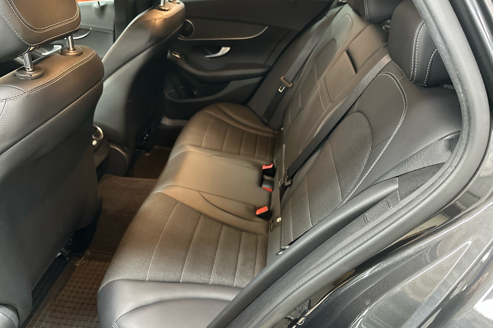 MERCEDES-BENZ C 2020