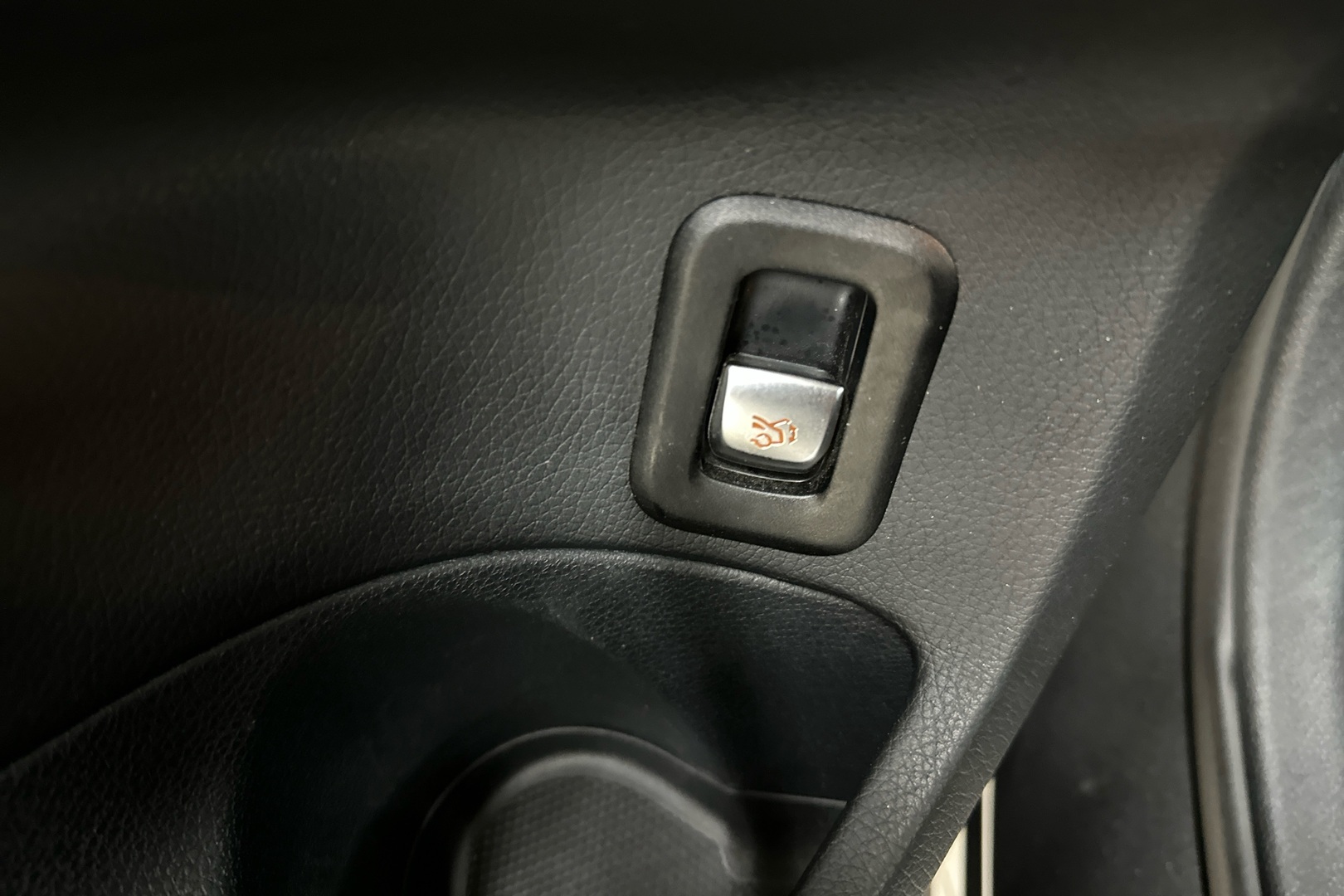 MERCEDES-BENZ C 2020