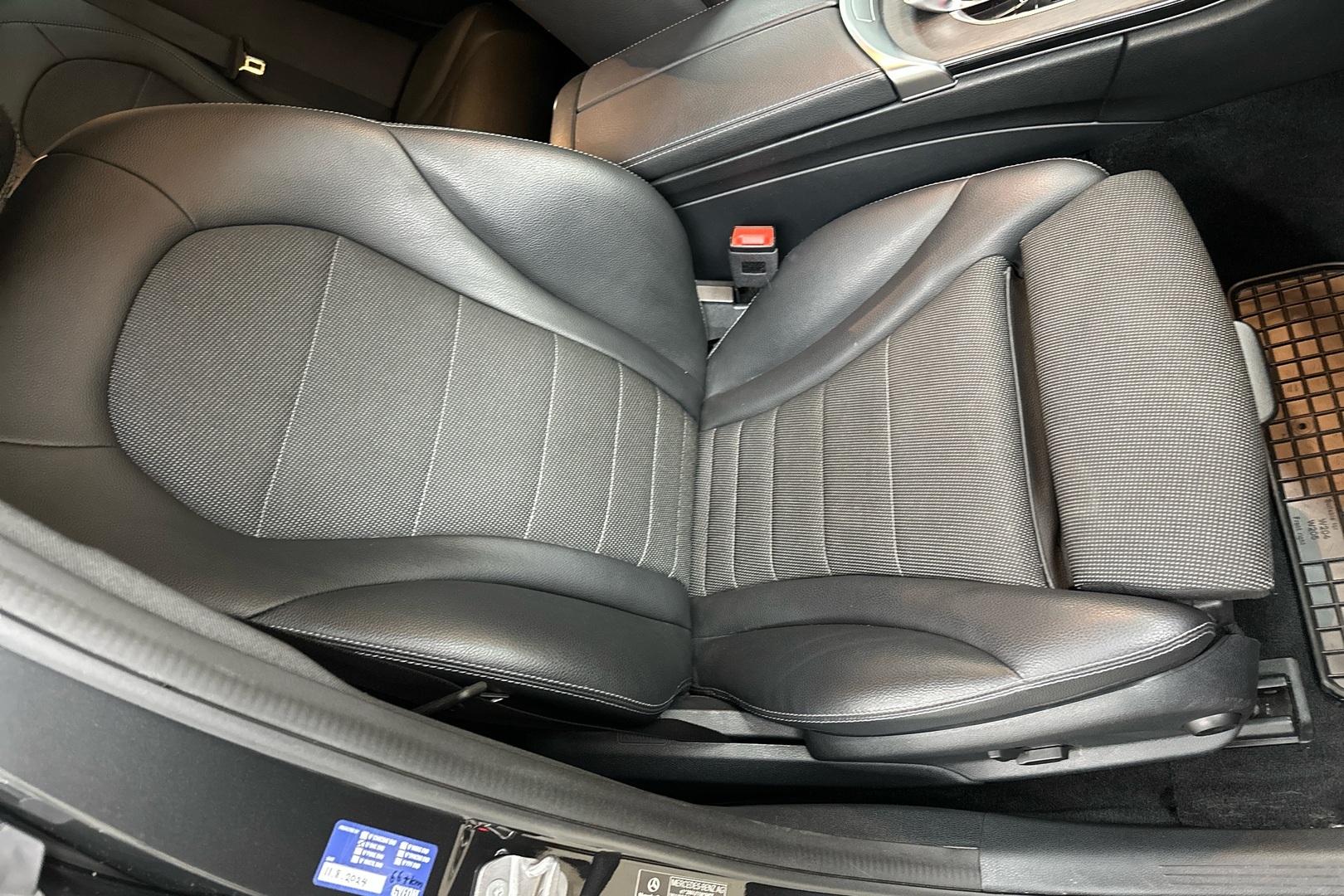 MERCEDES-BENZ C 2020