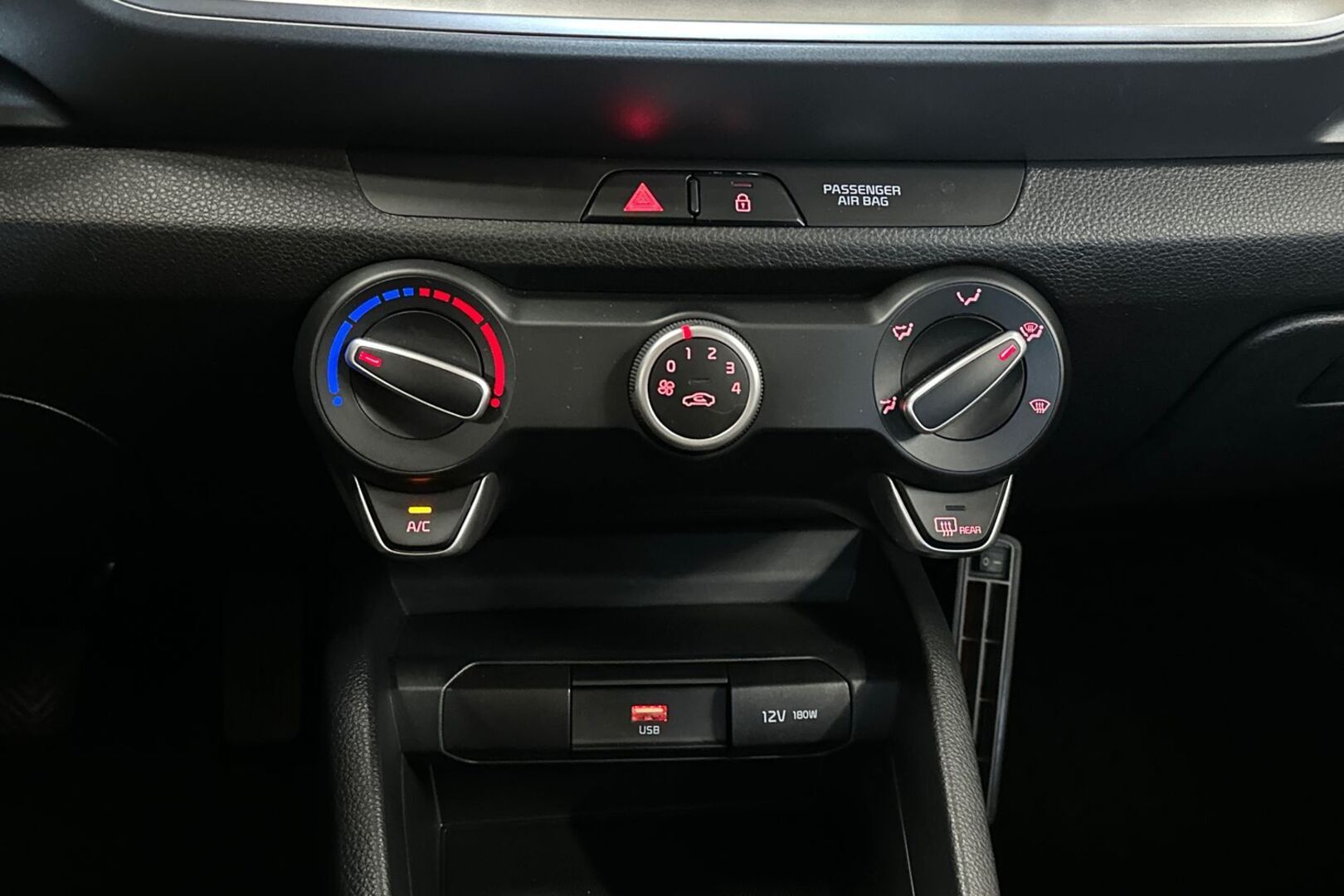 KIA Stonic 2024