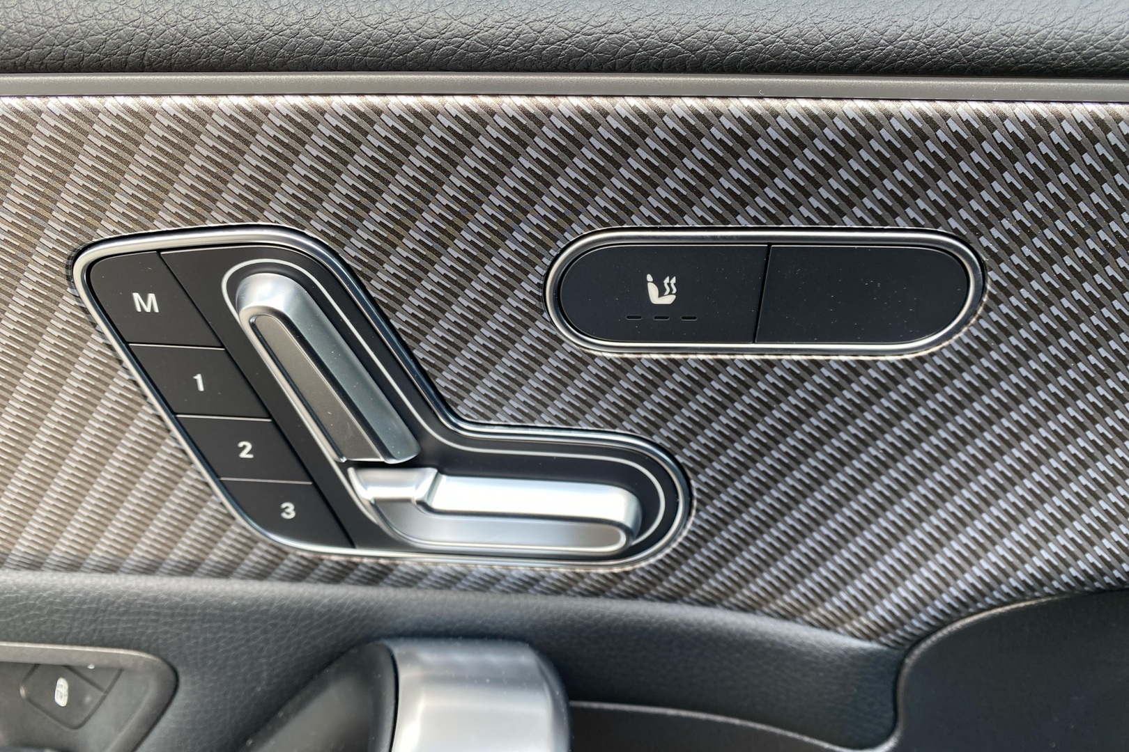 MERCEDES-BENZ A 2025