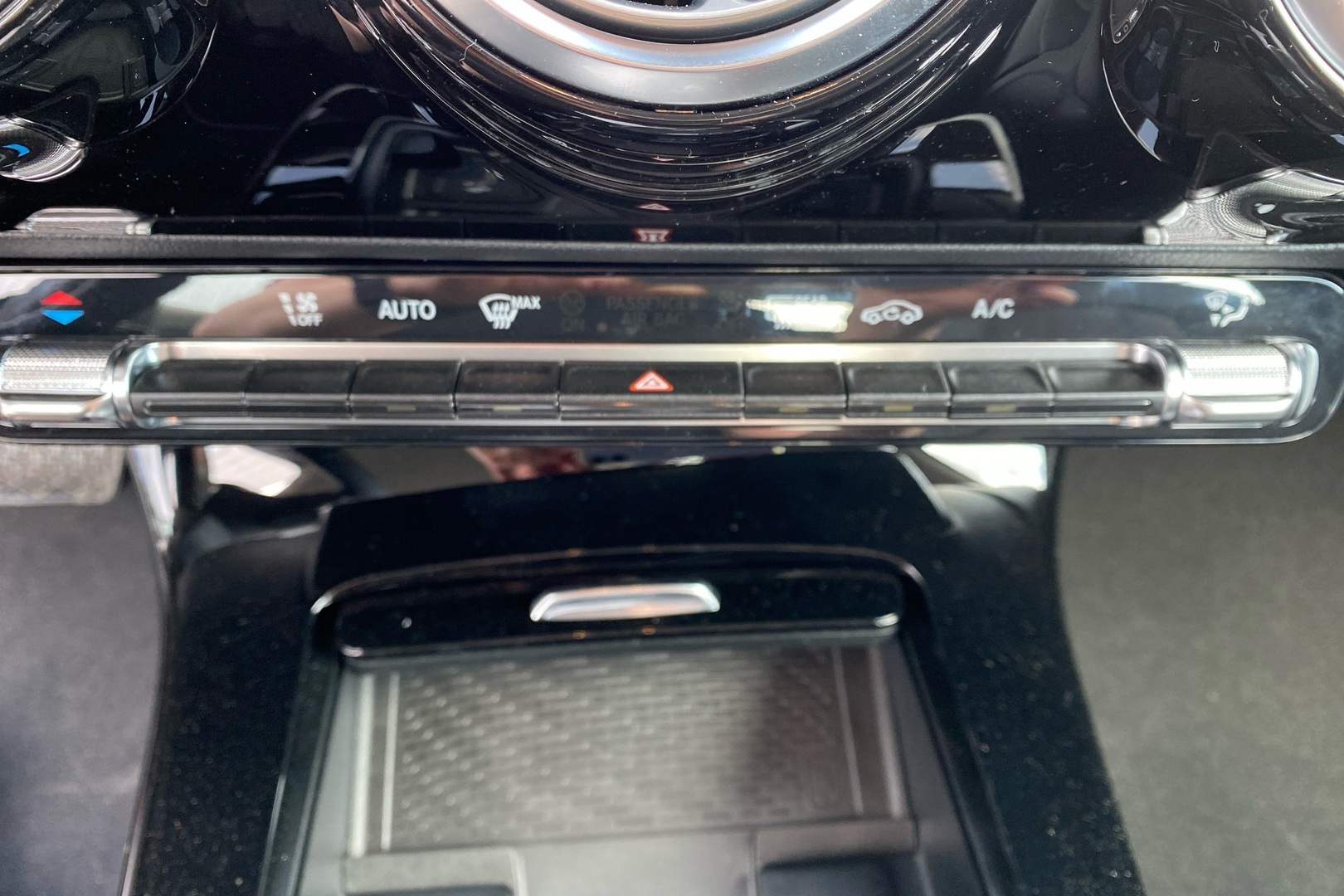 MERCEDES-BENZ A 2025