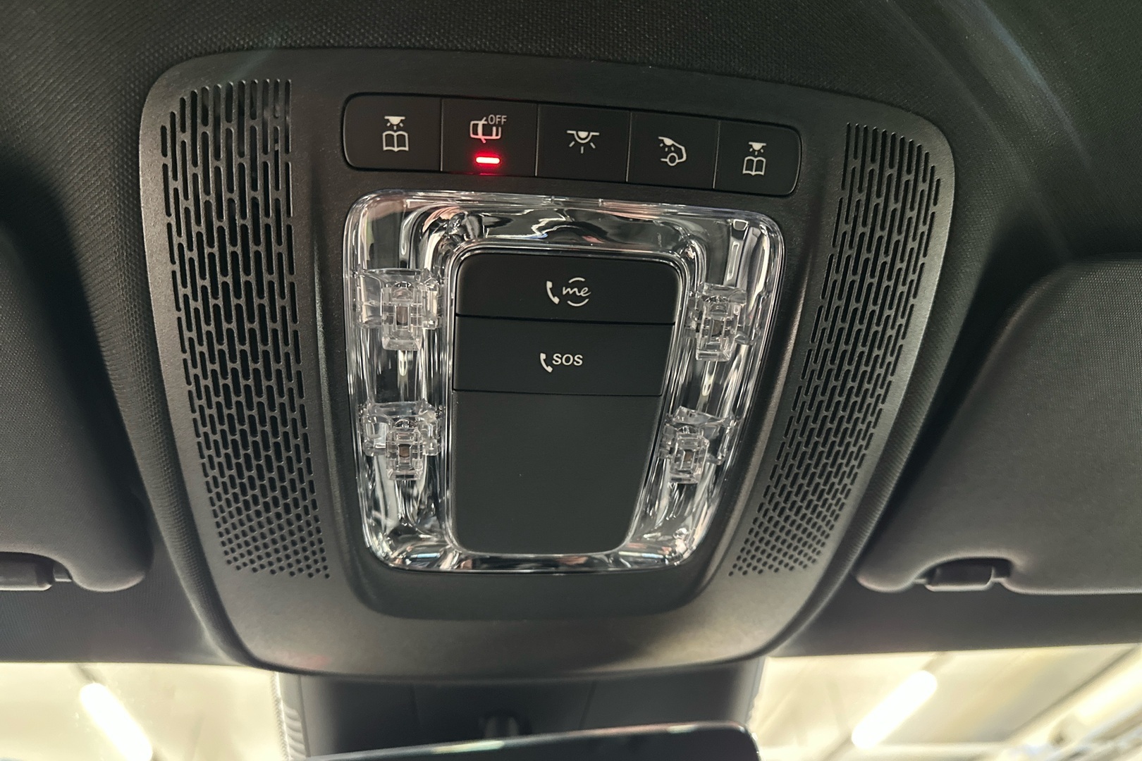 MERCEDES-BENZ CLA 2025