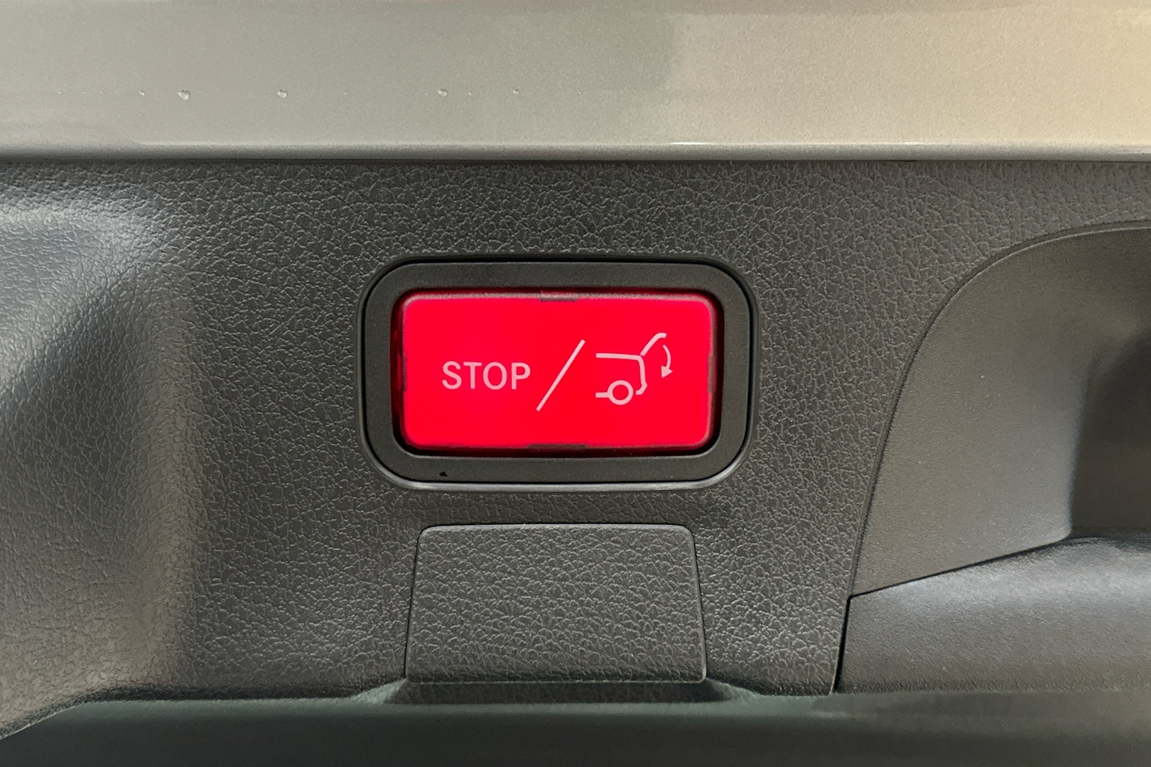 MERCEDES-BENZ CLA 2025