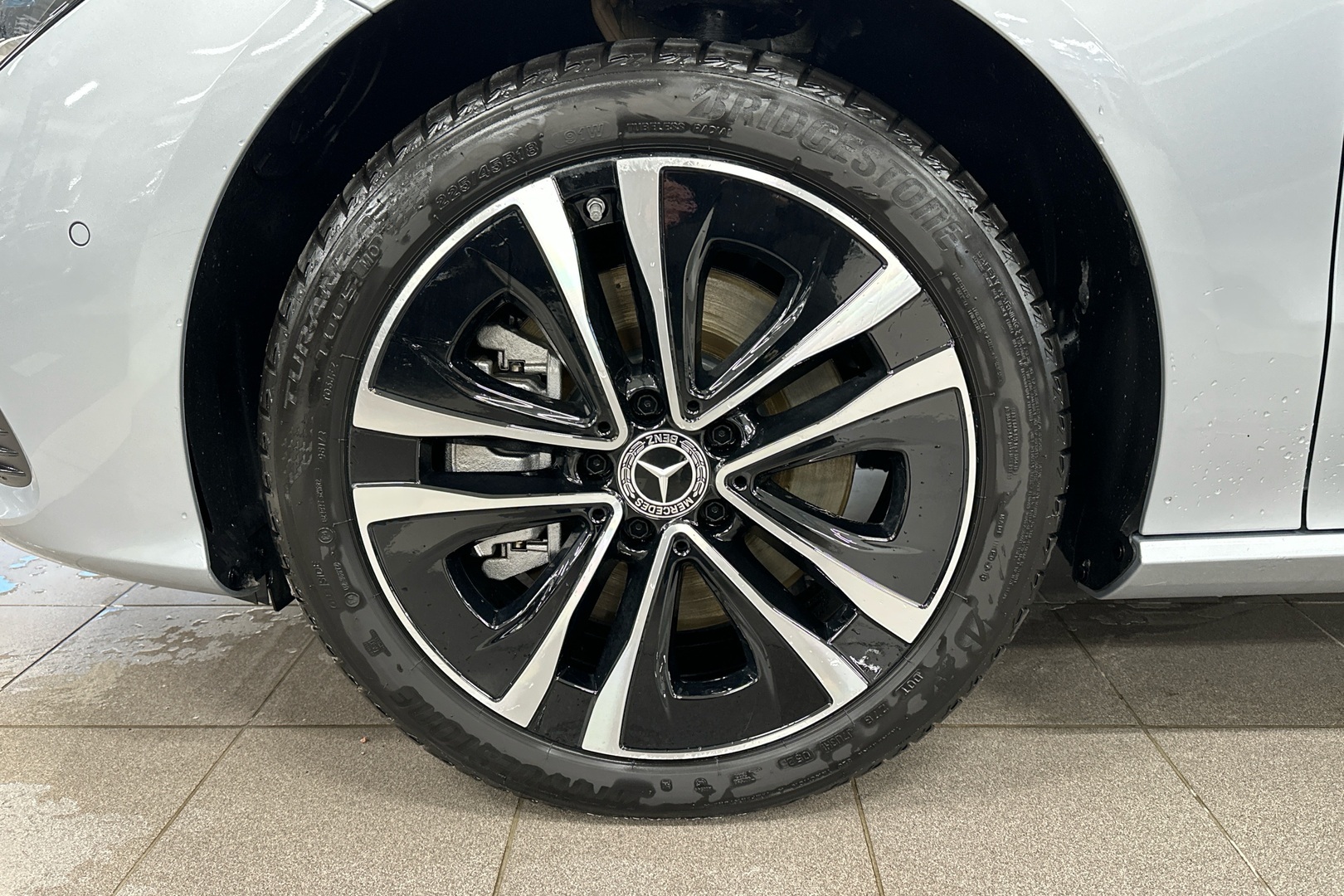 MERCEDES-BENZ CLA 2025