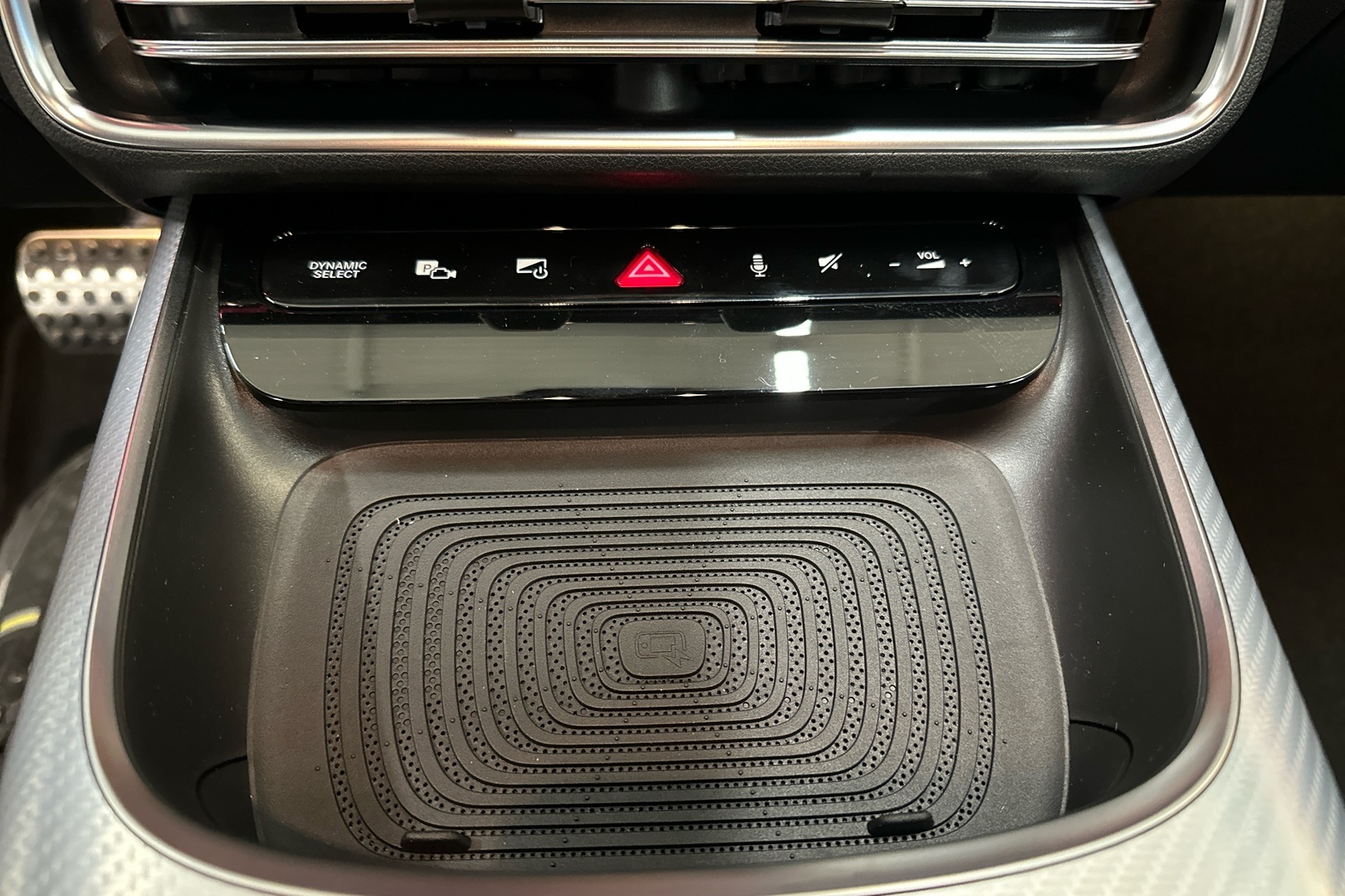 MERCEDES-BENZ CLA 2025