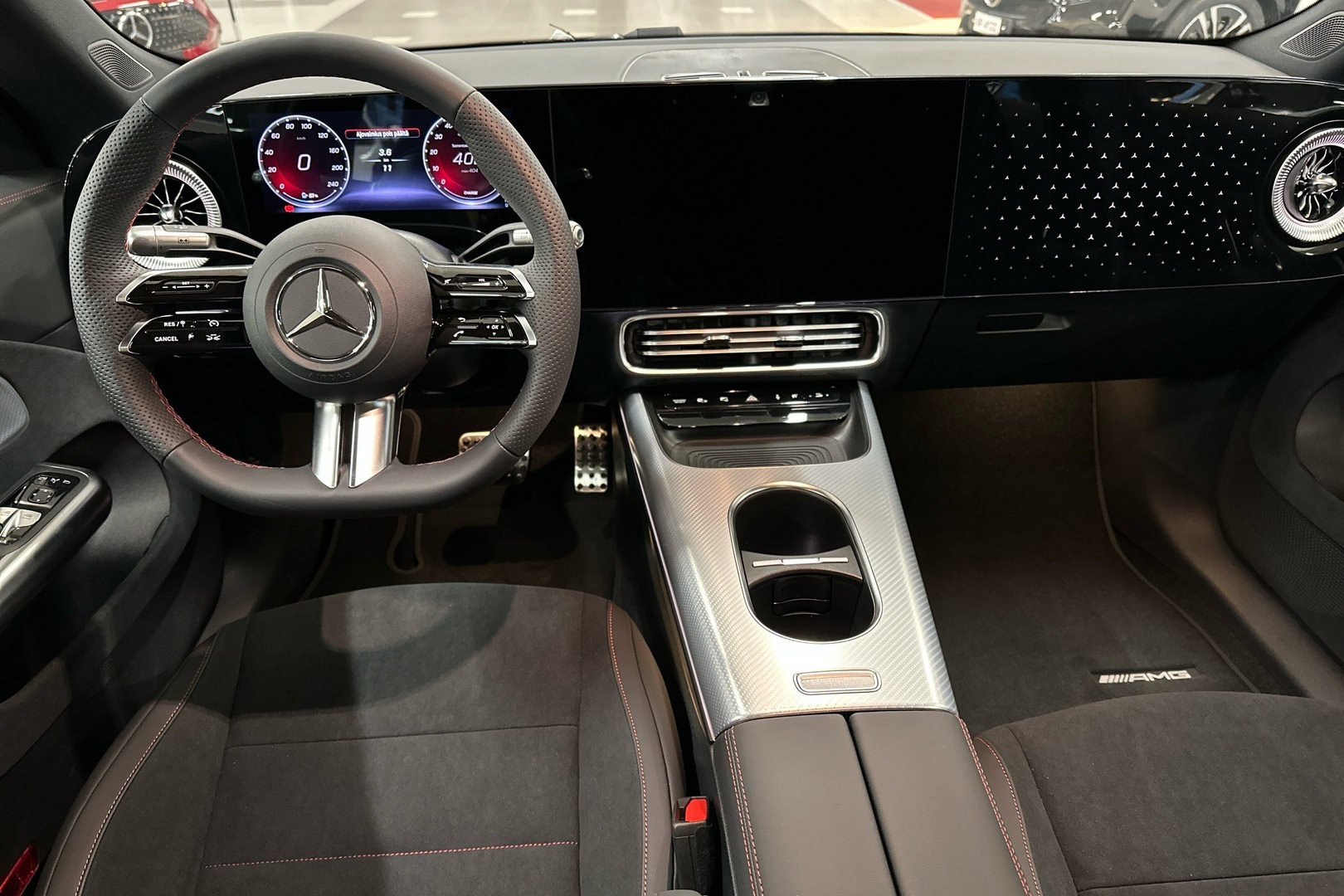 MERCEDES-BENZ CLA 2025