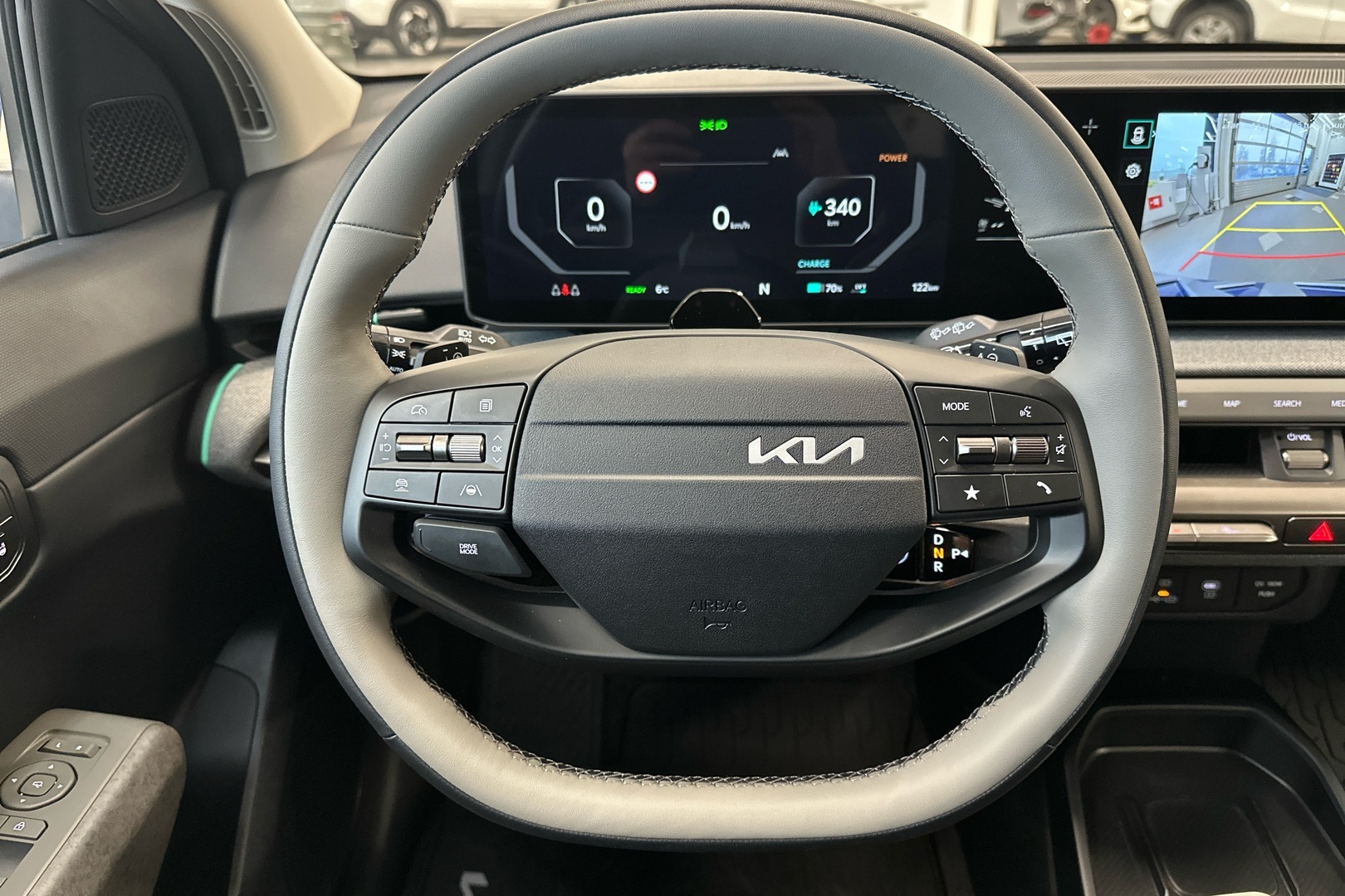 KIA EV4 2026