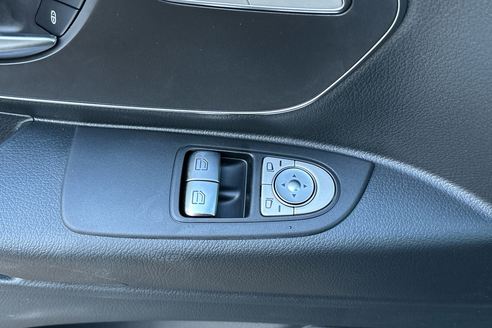 MERCEDES-BENZ Vito 2024