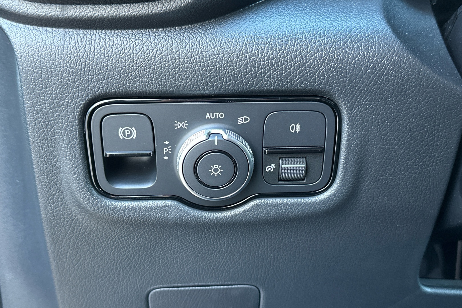 MERCEDES-BENZ Vito 2024