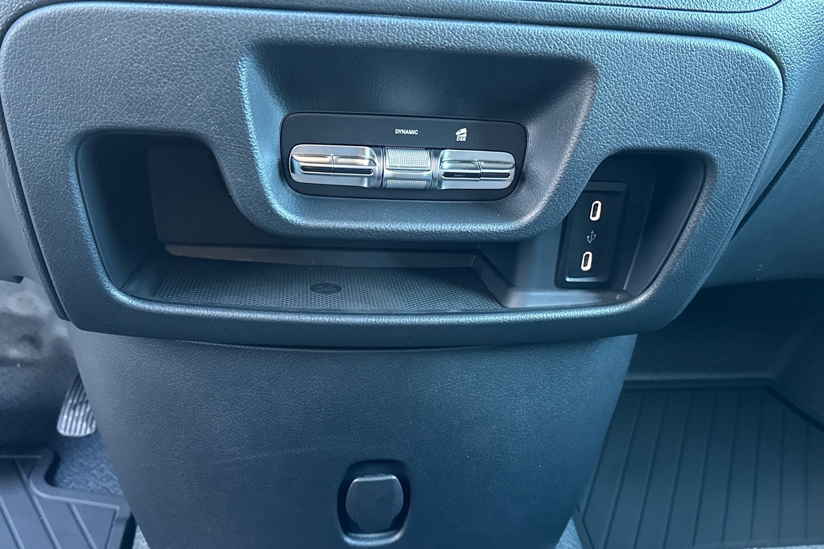 MERCEDES-BENZ Vito 2024