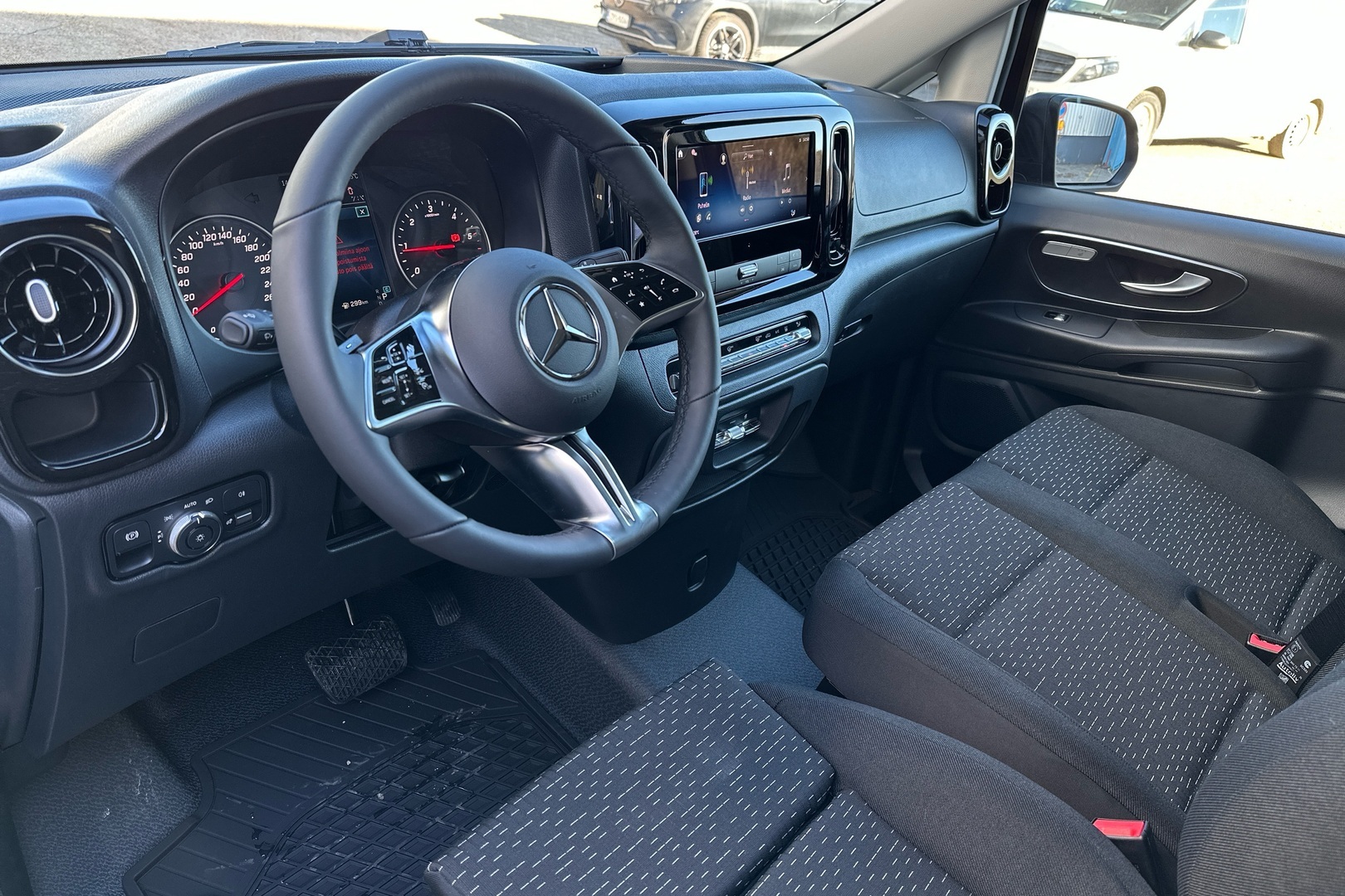 MERCEDES-BENZ Vito 2024