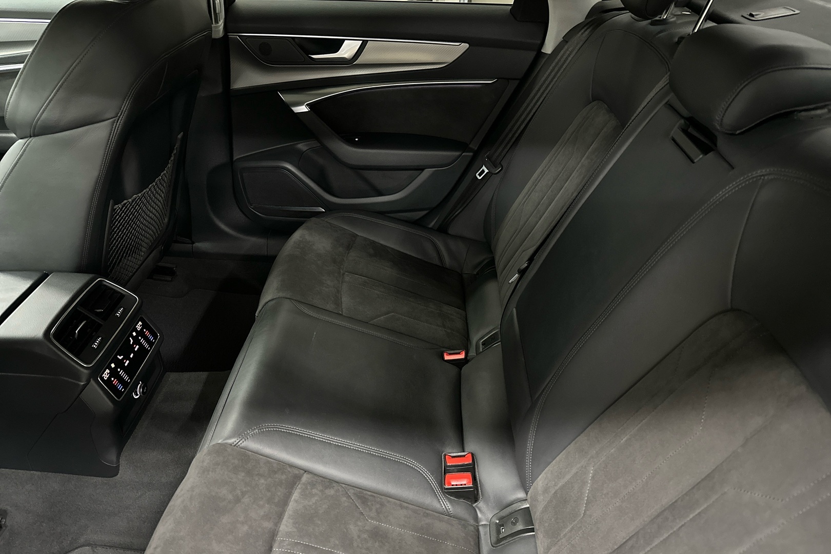 AUDI A6 2019