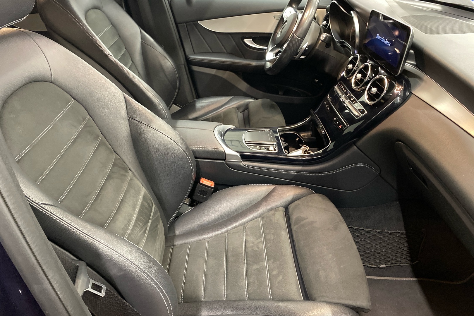 MERCEDES-BENZ GLC 7