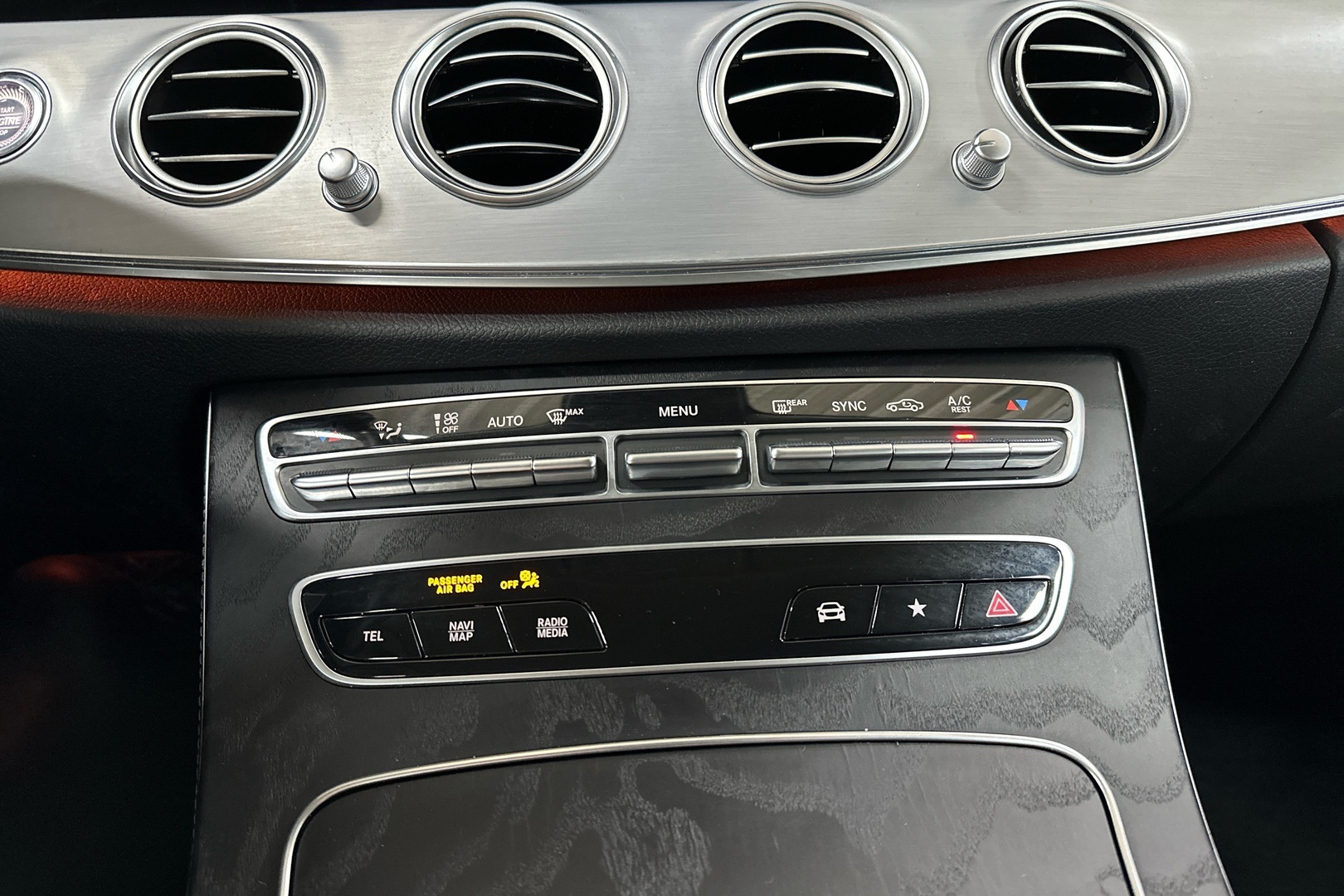 MERCEDES-BENZ E 2021