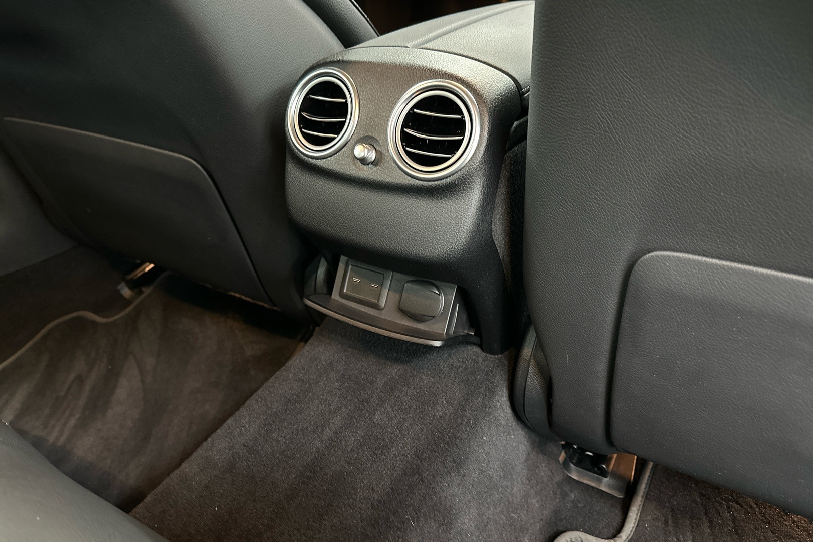 MERCEDES-BENZ E 2021