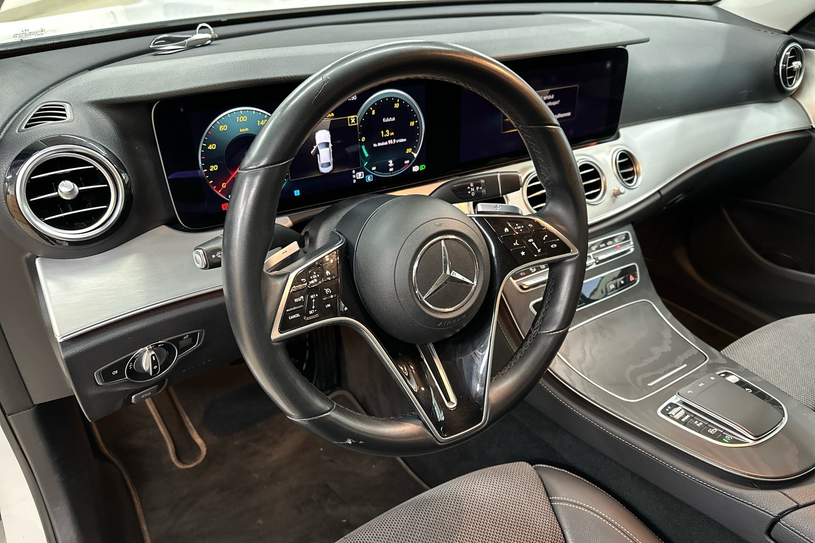 MERCEDES-BENZ E 2021