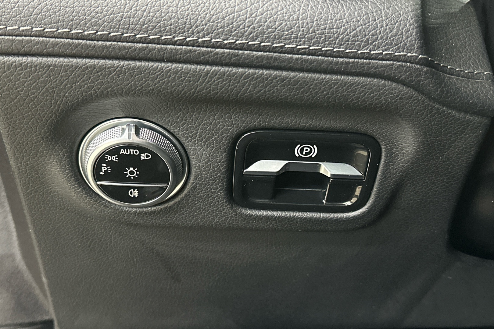 MERCEDES-BENZ EQS 2021