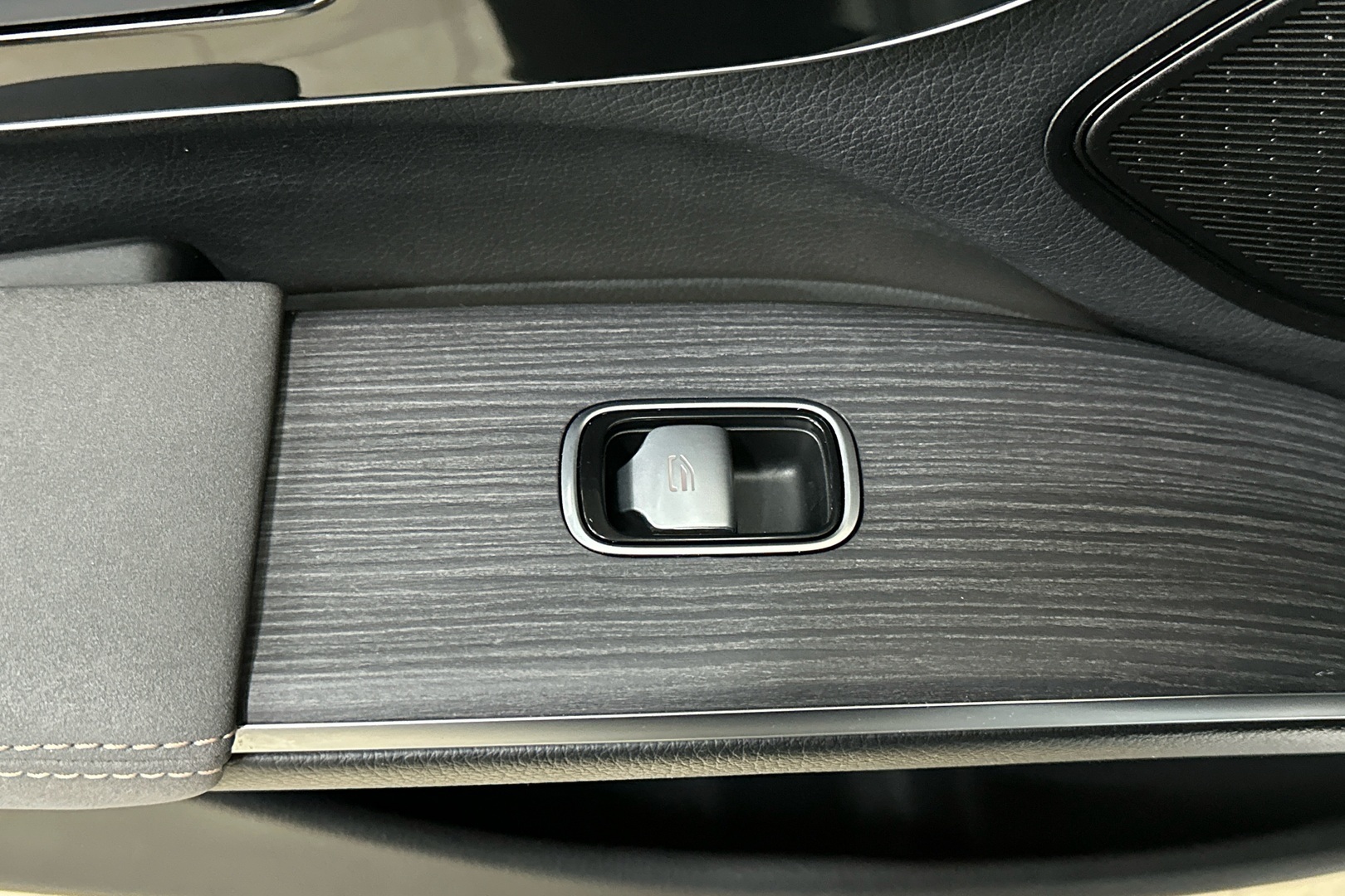 MERCEDES-BENZ EQS 2021