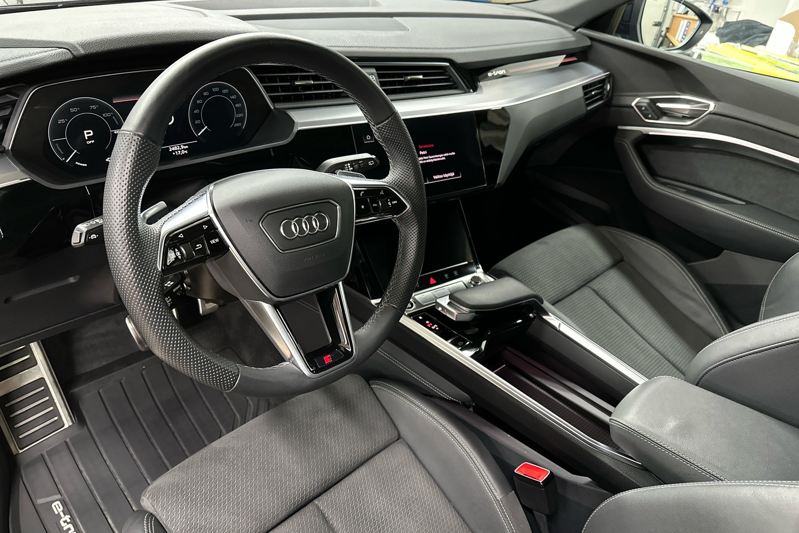 AUDI Q8 e-tron 2024