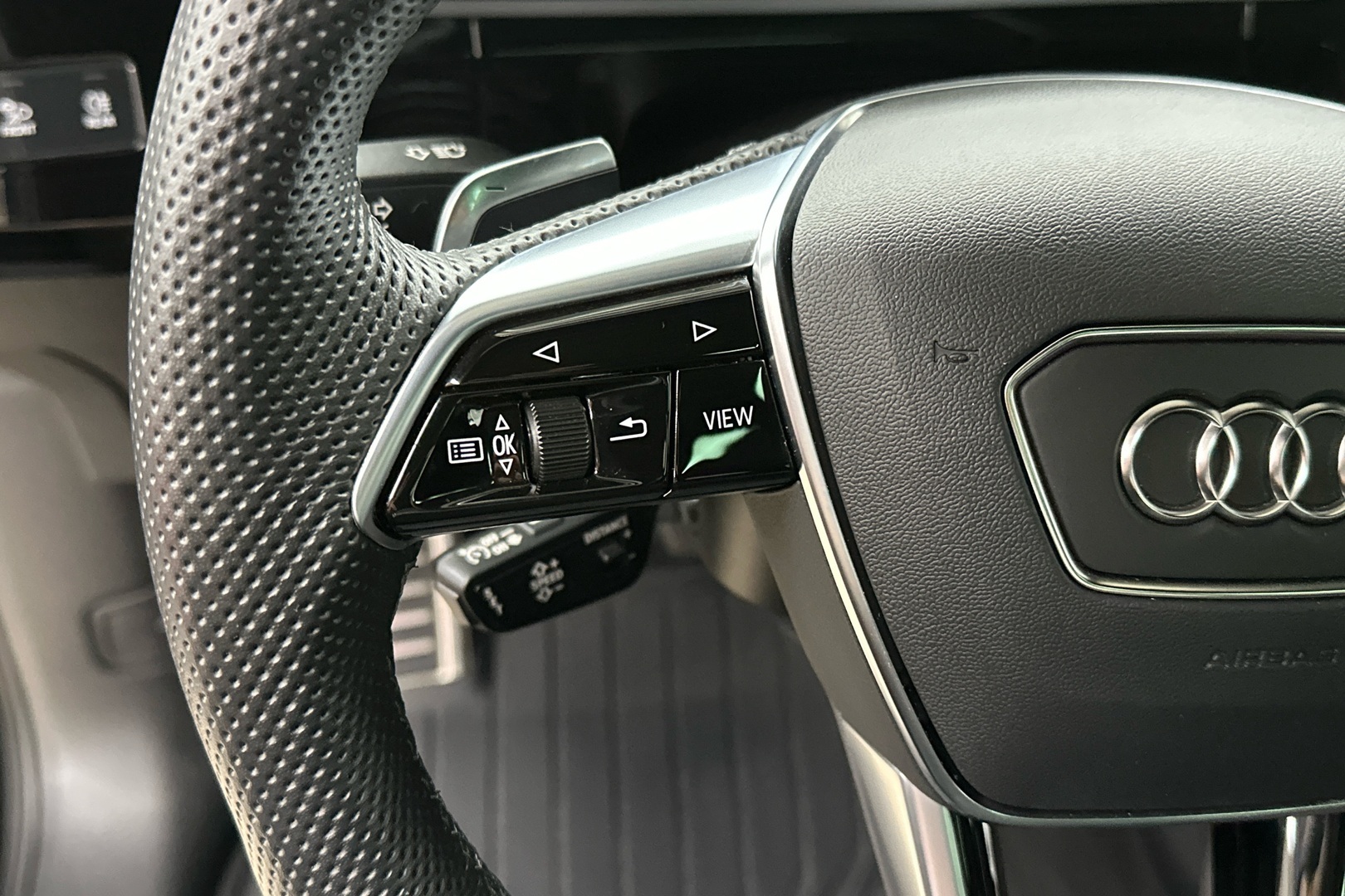 AUDI Q8 e-tron 2024