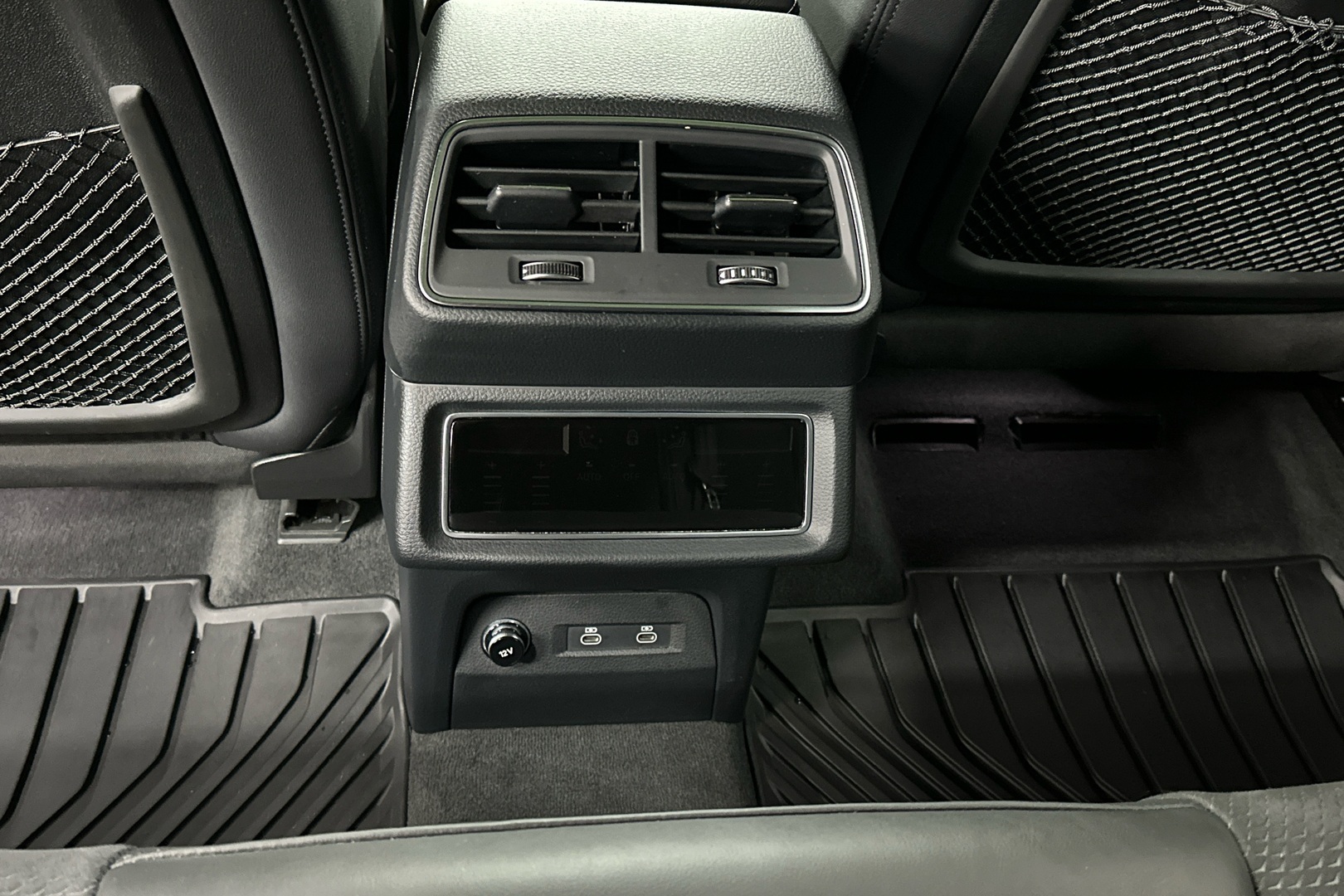 AUDI Q8 e-tron 2024
