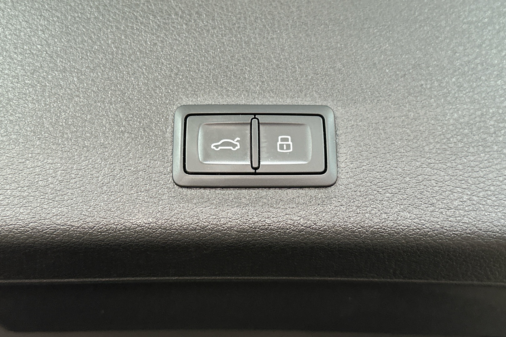 AUDI Q8 e-tron 2024
