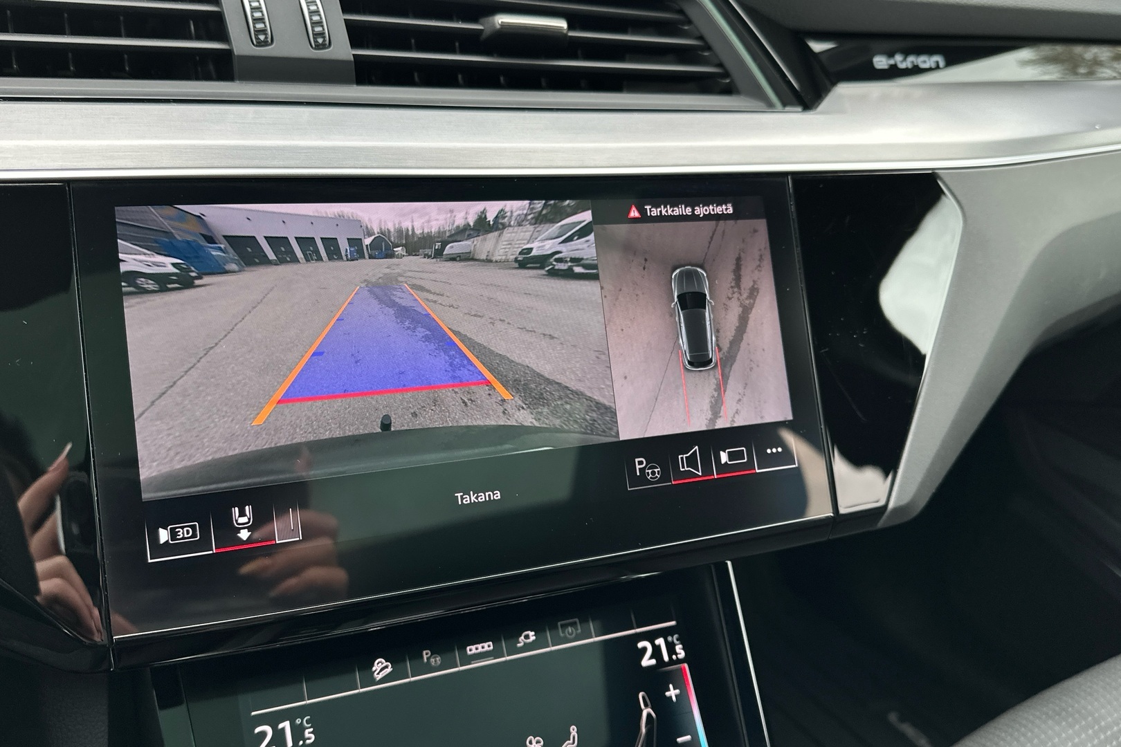 AUDI Q8 e-tron 2024