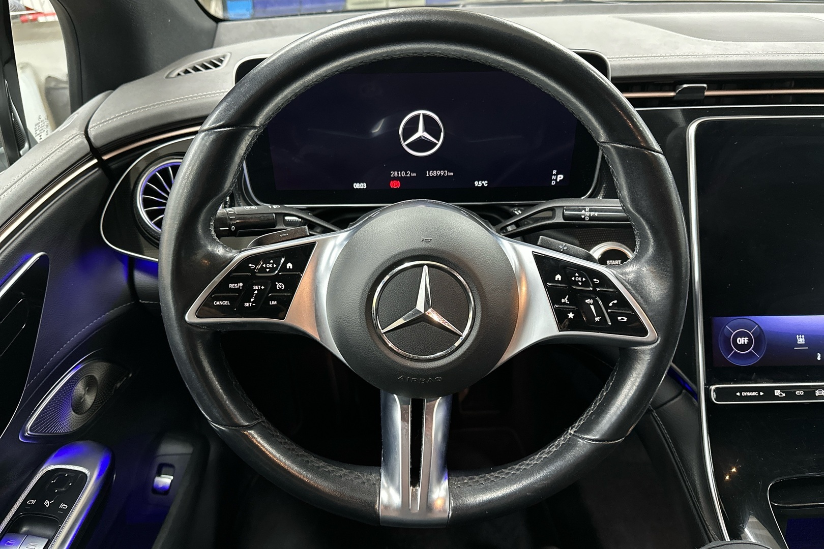 MERCEDES-BENZ EQE 2023