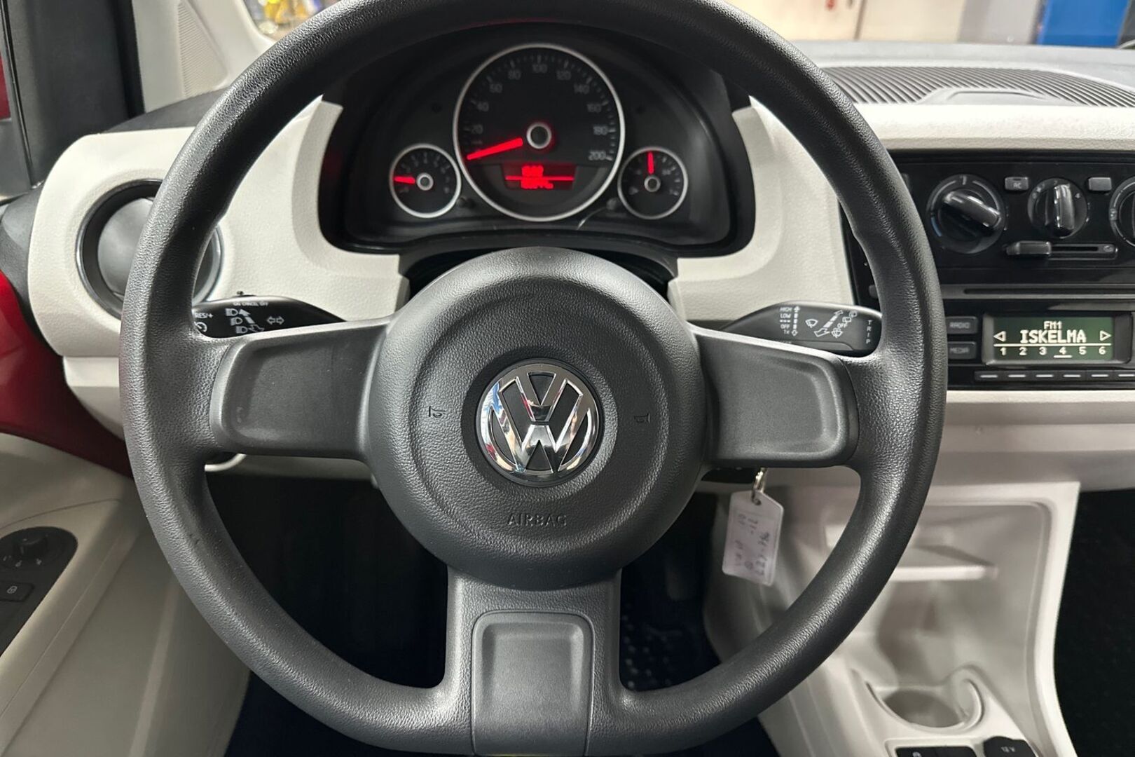 VOLKSWAGEN up! 2012