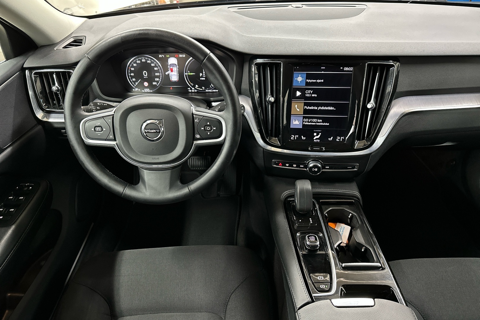 VOLVO V60 2021