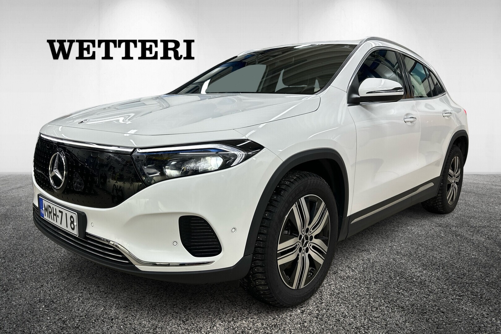 MERCEDES-BENZ EQA 2024