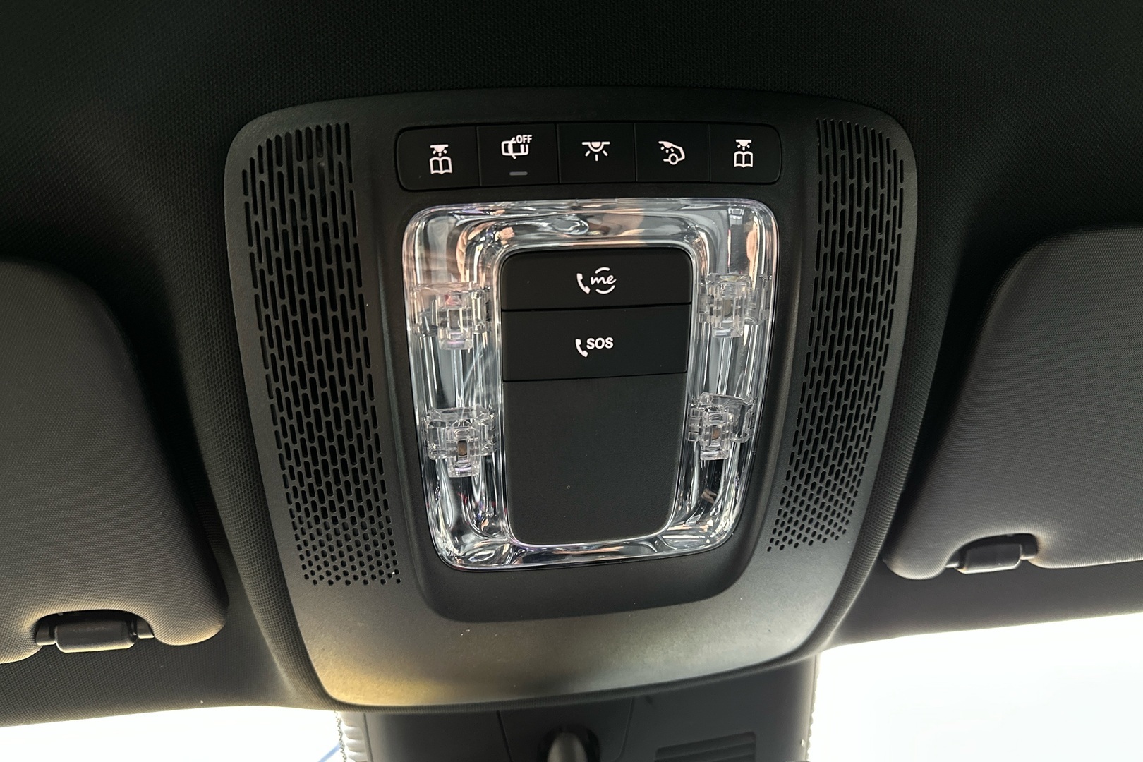 MERCEDES-BENZ EQA 2024