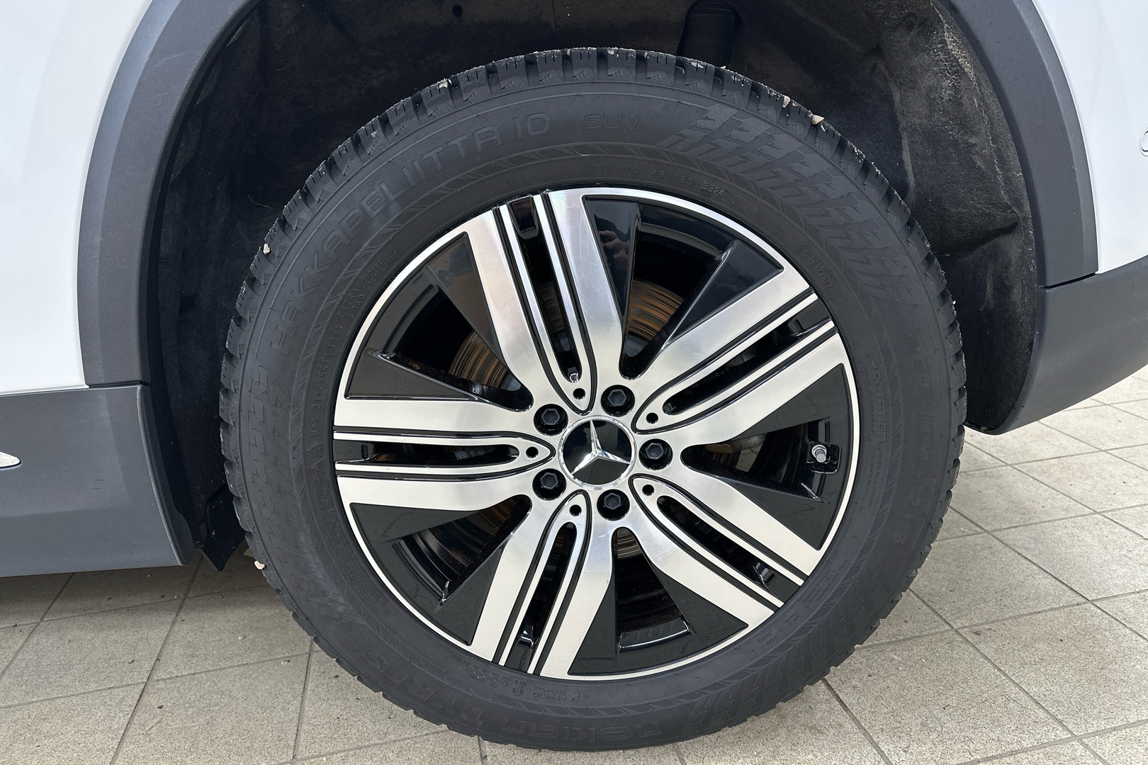 MERCEDES-BENZ EQA 2024