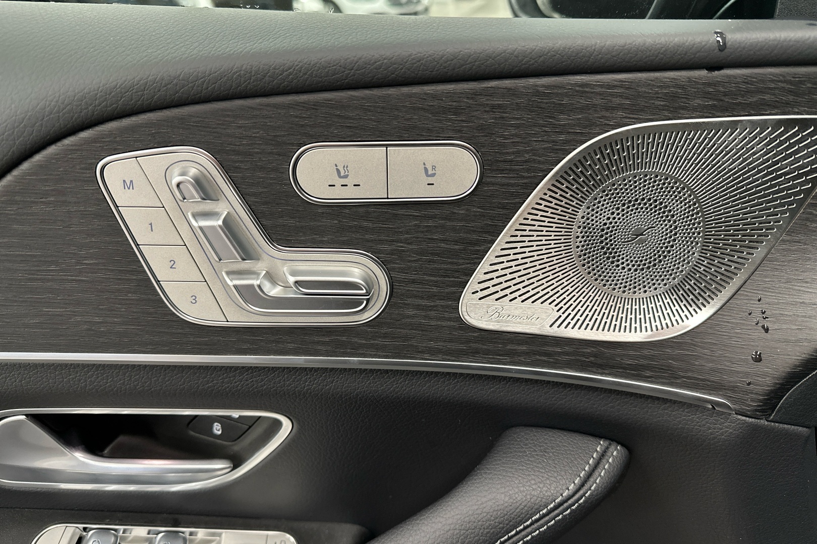 MERCEDES-BENZ GLE 2026