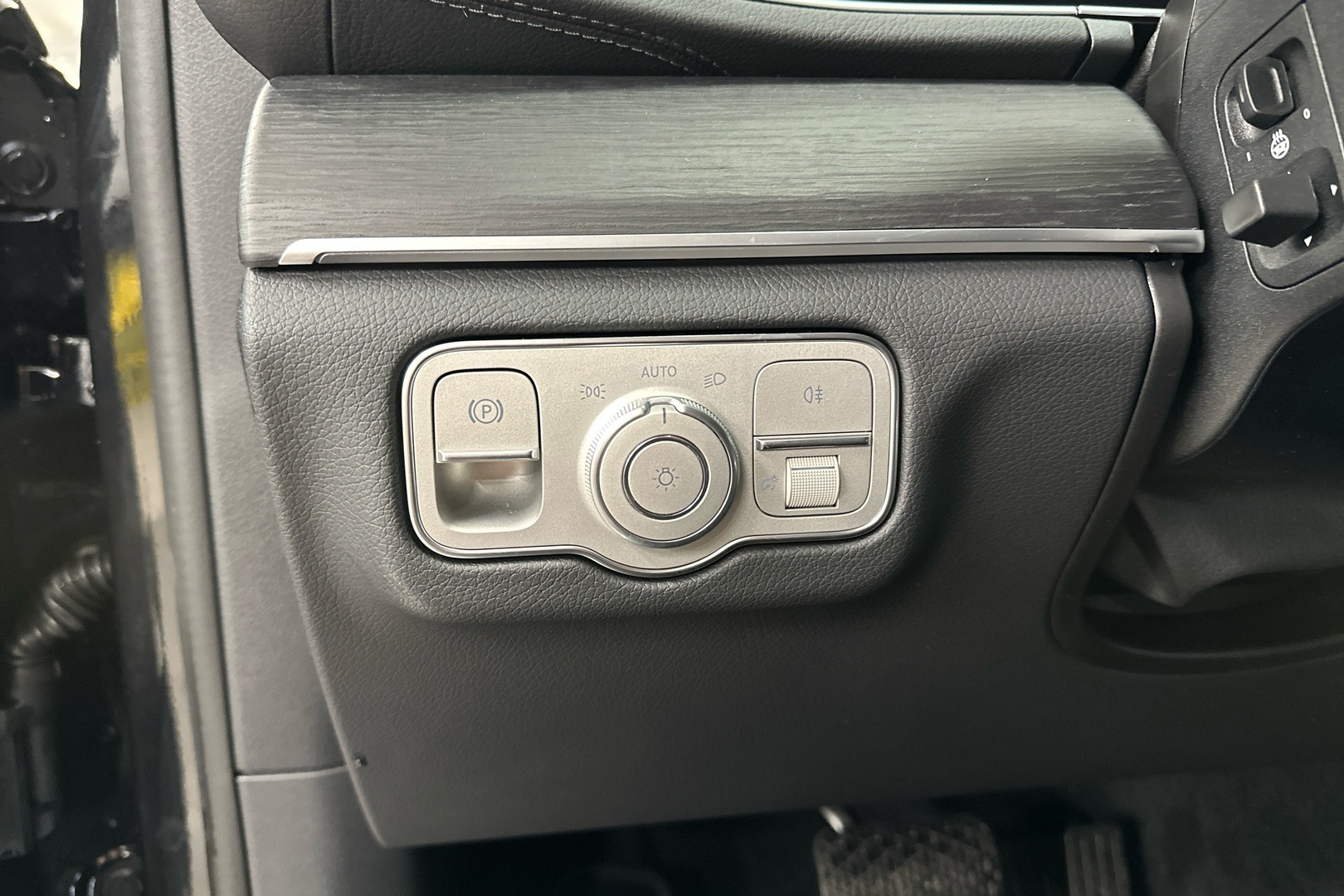 MERCEDES-BENZ GLE 2026