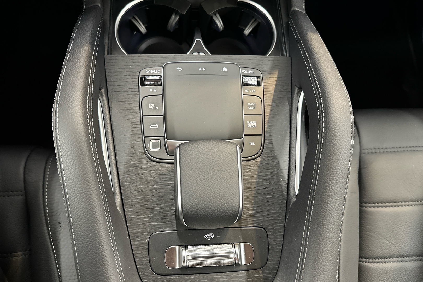 MERCEDES-BENZ GLE 2026