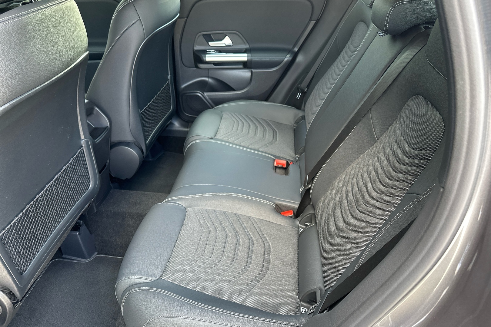 MERCEDES-BENZ GLA 2026