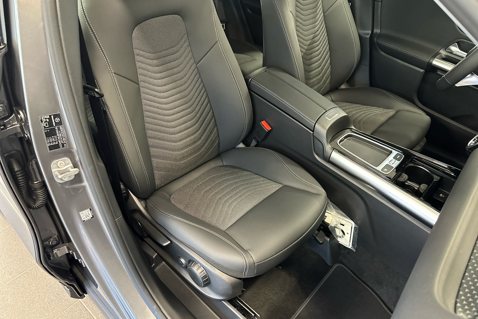 MERCEDES-BENZ GLA 2026