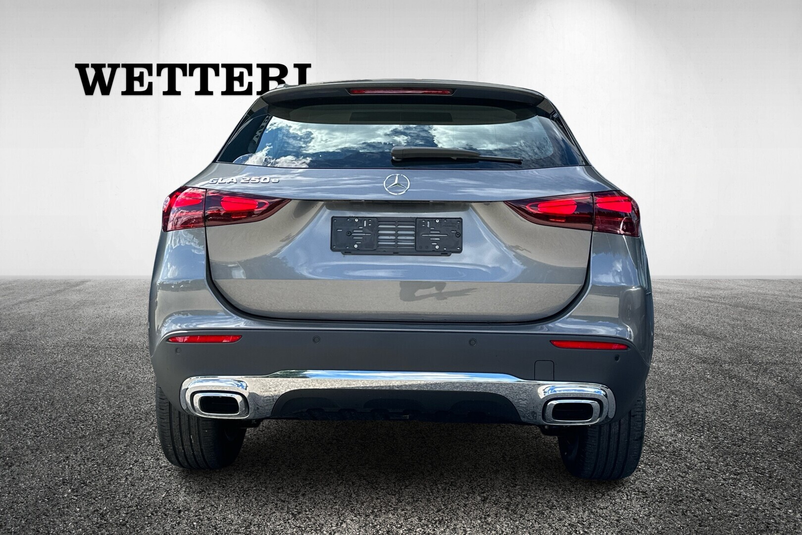 MERCEDES-BENZ GLA 2026