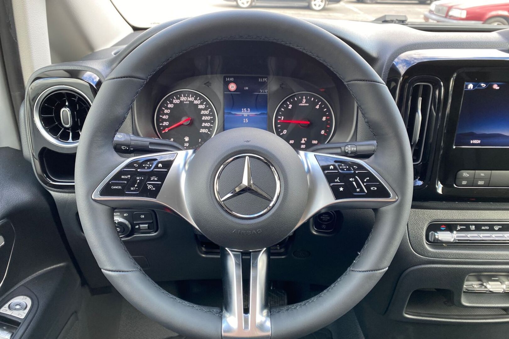 MERCEDES-BENZ Vito 19