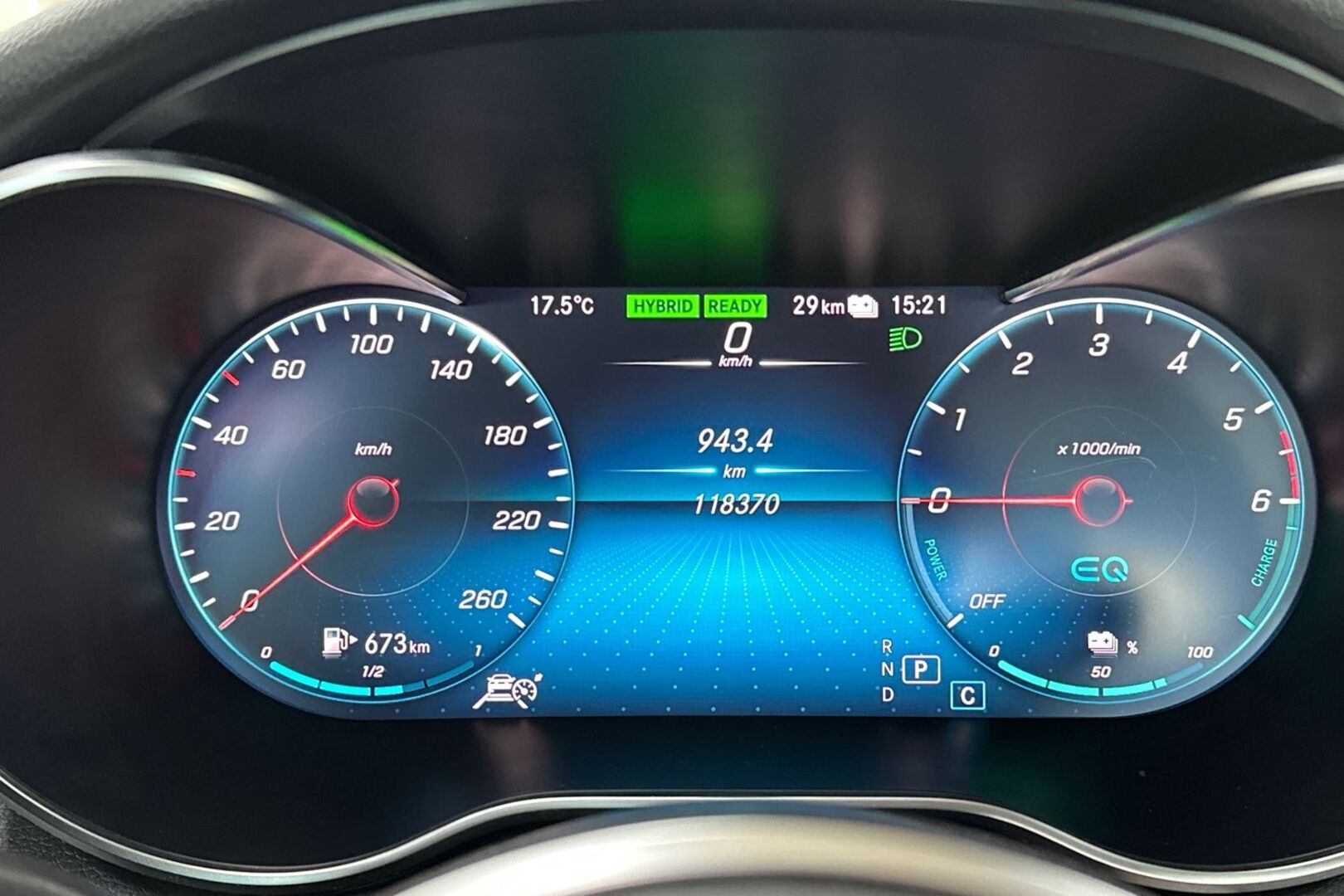 MERCEDES-BENZ C 2020