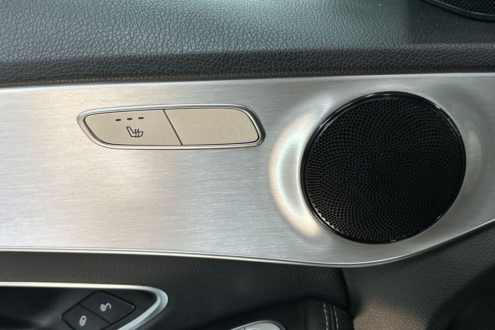 MERCEDES-BENZ C 2020