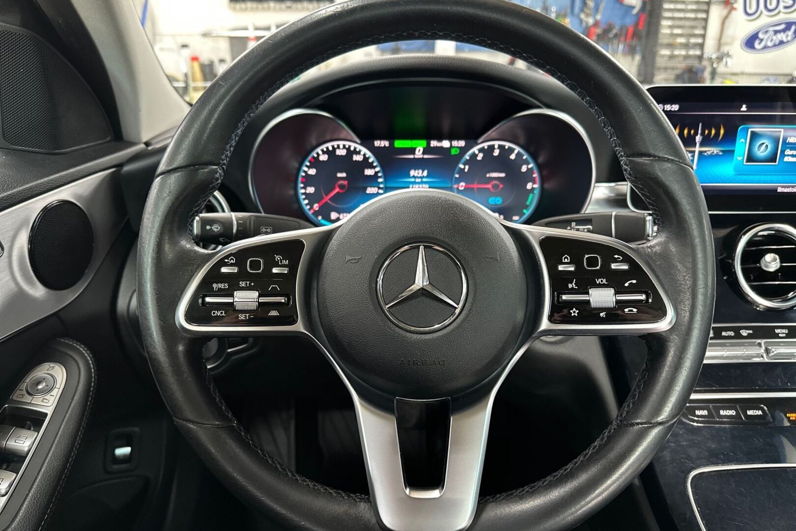 MERCEDES-BENZ C 2020
