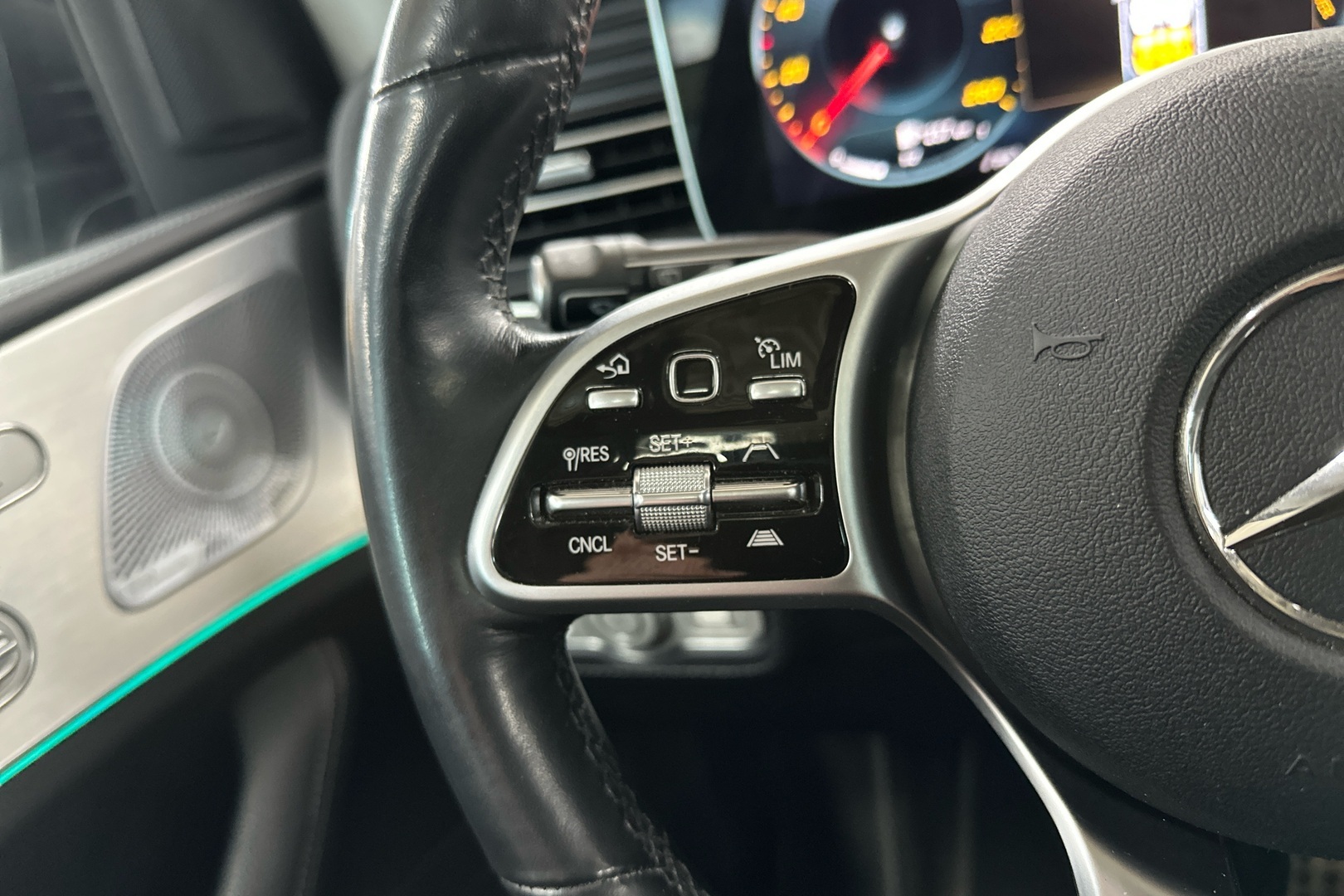 MERCEDES-BENZ GLE 2021