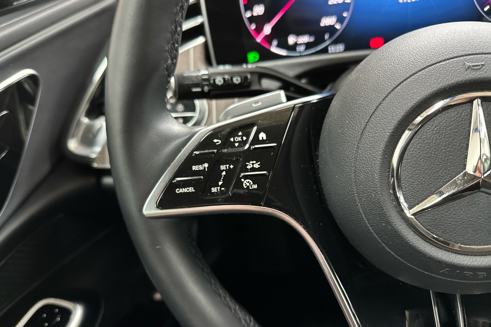 MERCEDES-BENZ E 2024