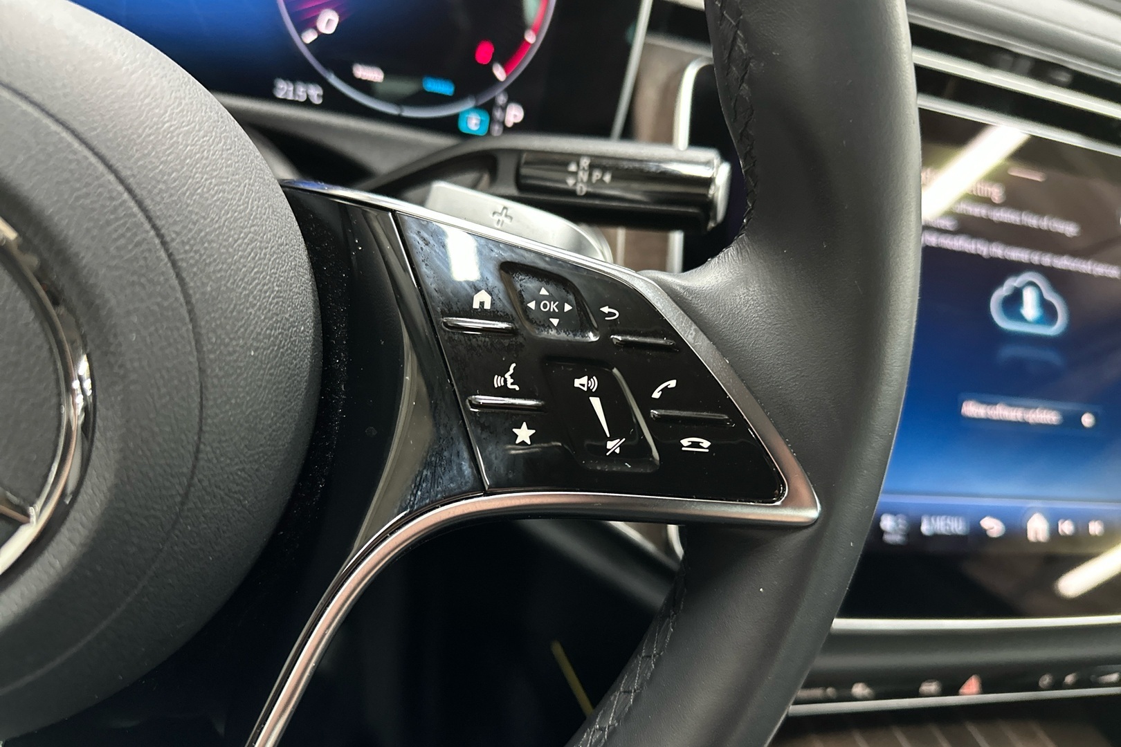MERCEDES-BENZ E 2024