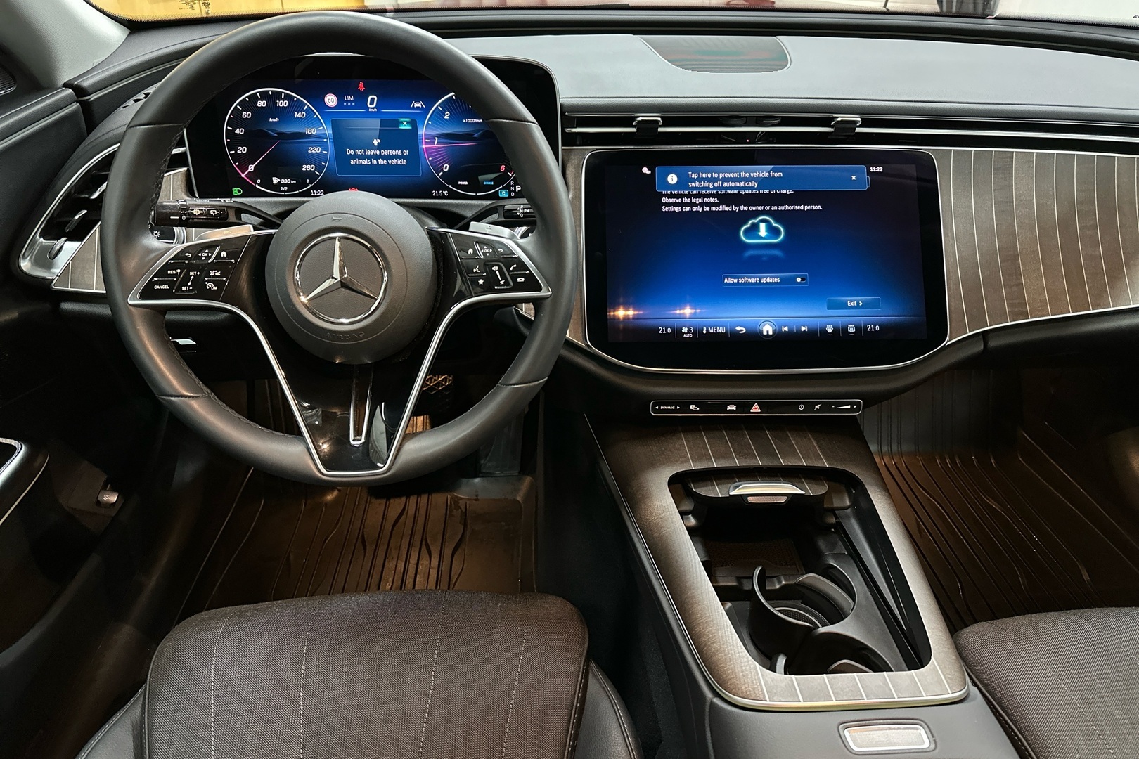 MERCEDES-BENZ E 2024