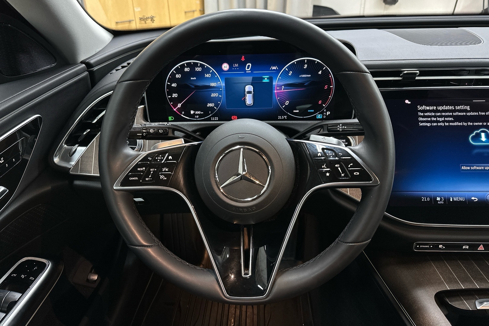 MERCEDES-BENZ E 2024