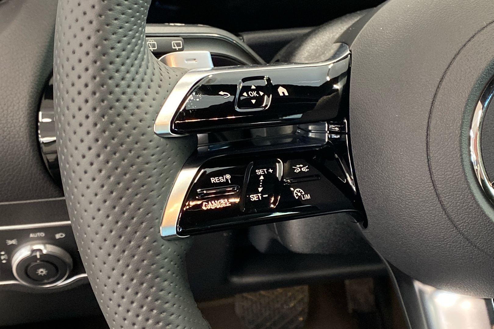 MERCEDES-BENZ EQA 2026